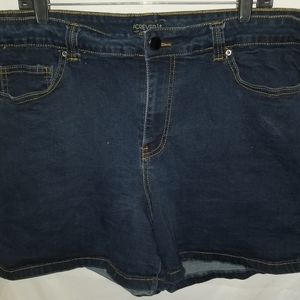 Forever 21 denim shorts size 18